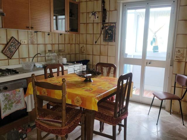 Villetta bifamiliare in vendita di 120 m² in Strada Statale 122bis, 165
