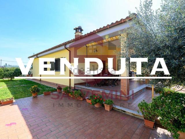 Villetta bifamiliare in vendita di 120 m² in Via Udine, 2