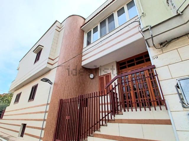Villetta bifamiliare in vendita di 120 m² in Via Armando Diaz, 50