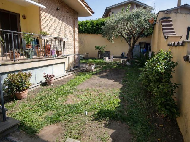 Villetta bifamiliare in vendita di 120 m² in Via Ardengo Soffici, 26