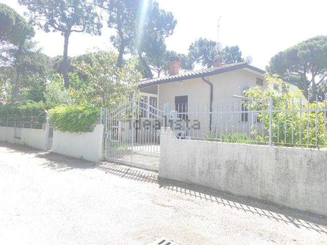 Villetta bifamiliare in vendita di 120 m² in Via Argentina