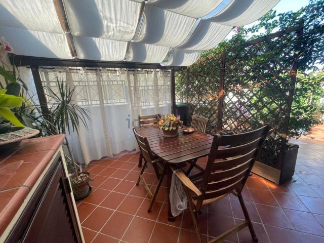Villetta bifamiliare in vendita di 120 m² in Via Bonascola, 90