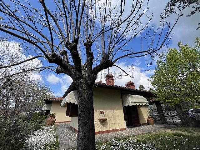 Villetta bifamiliare in vendita di 120 m² in Via Bolognese