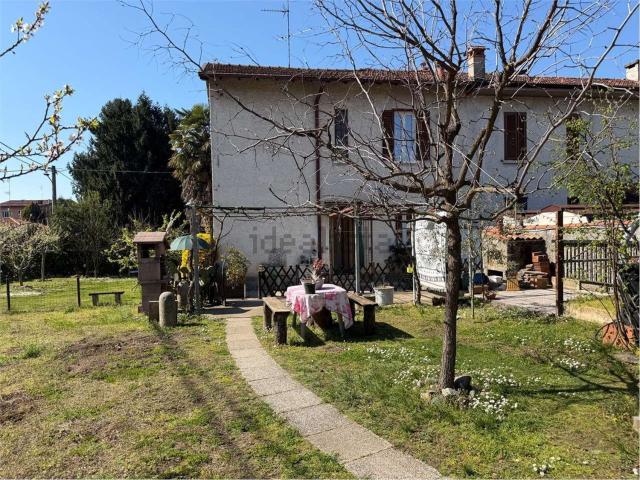Villetta bifamiliare in vendita di 120 m² in Via Casale, 15