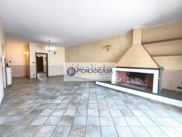 Villetta bifamiliare in vendita di 120 m² in Via Casicalvi, 7