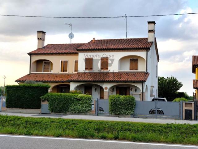 Villetta bifamiliare in vendita di 120 m² in Via Cornio, 21