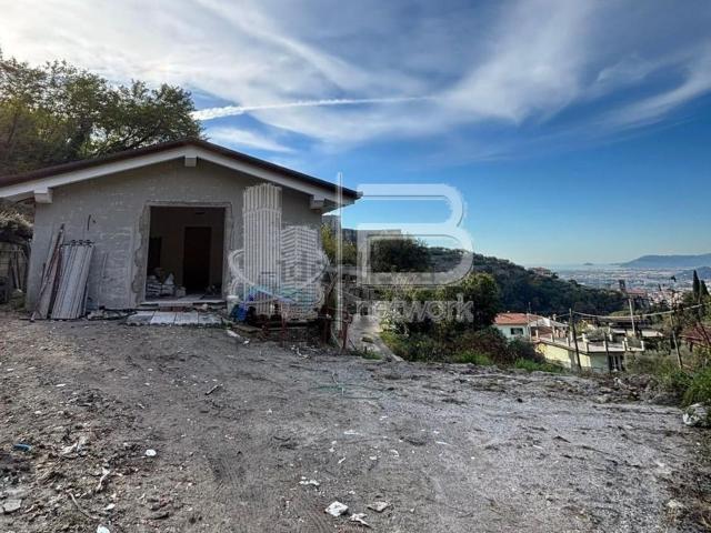 Villetta bifamiliare in vendita di 120 m² in Via del Bargello