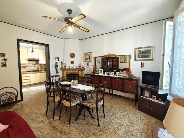 Villetta bifamiliare in vendita di 120 m² in Via della Pace, 16