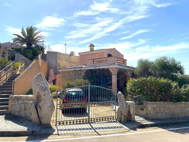 Villetta bifamiliare in vendita di 120 m² in Via Della Sughereta