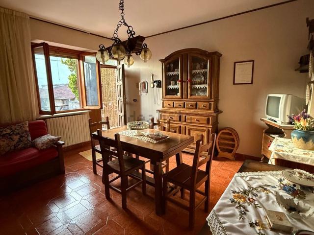 Villetta bifamiliare in vendita di 120 m² in Via Emilio Salgari