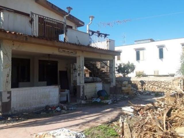 Villetta bifamiliare in vendita di 120 m² in Via Ferdinando Magellano