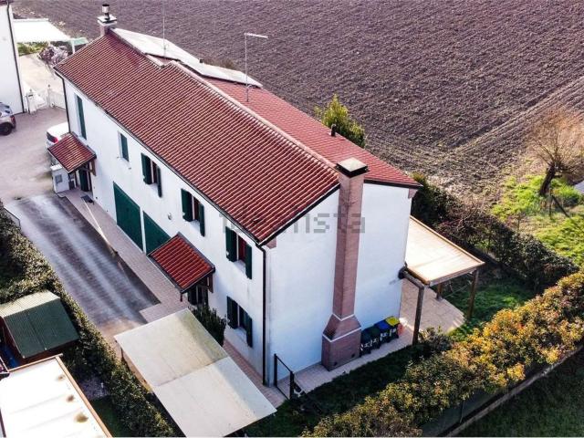 Villetta bifamiliare in vendita di 120 m² in Via Filippo Turati