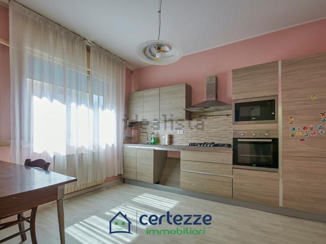 Villetta bifamiliare in vendita di 120 m² in Via Gaetano Donizetti&apos , 12