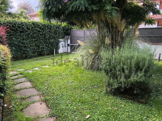 Villetta bifamiliare in vendita di 120 m² in Via I Maggio