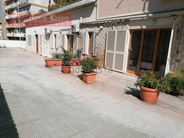 Villetta bifamiliare in vendita di 120 m² in Via Matteo Renato Imbriani