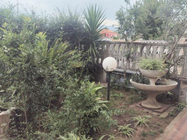 Villetta bifamiliare in vendita di 120 m² in Via Nerchia, 42
