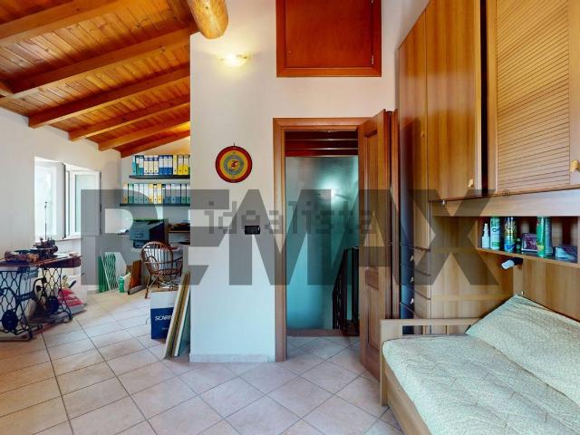 Villetta bifamiliare in vendita di 120 m² in Via Piane di Rosso, 22