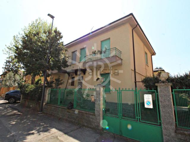 Villetta bifamiliare in vendita di 120 m² in Via Puglie