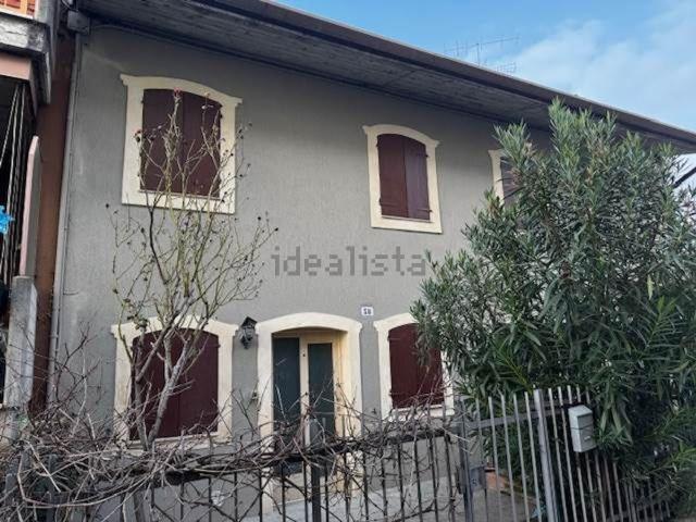Villetta bifamiliare in vendita di 120 m² in Via Rodi, 58