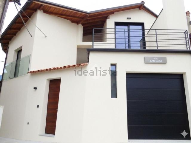 Villetta bifamiliare in vendita di 120 m² in Via San Rocco, 2