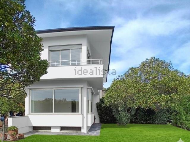 Villetta bifamiliare in vendita di 120 m² in Viale Roma