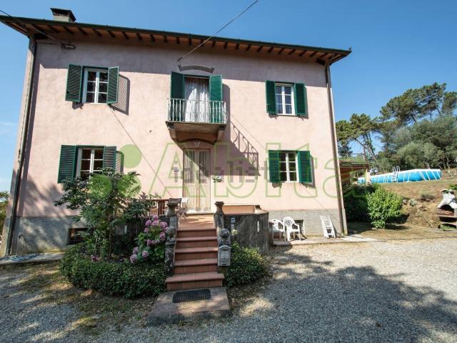 Villetta bifamiliare in vendita di 120 m²