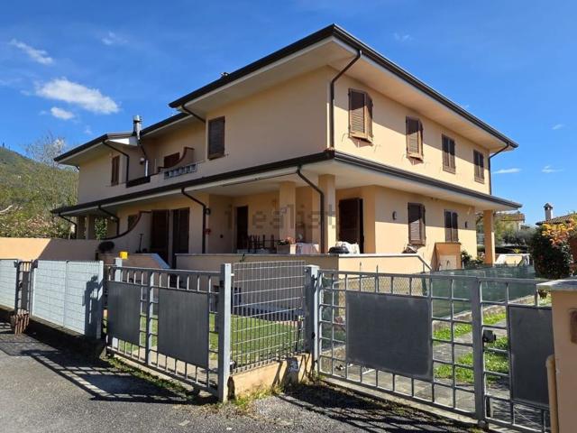 Villetta bifamiliare in vendita di 120 m²
