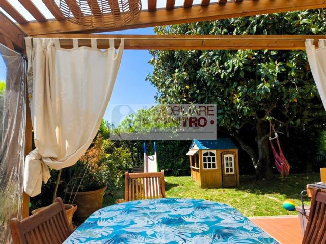 Villetta bifamiliare in vendita di 120 m²