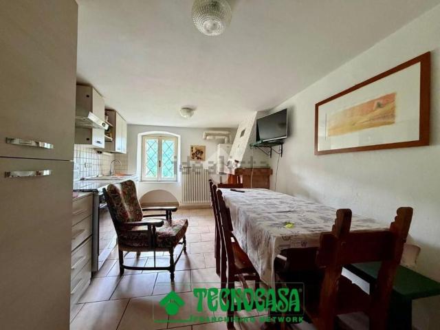 Villetta bifamiliare in vendita di 121 m² in Via Vittorio Veneto, 50