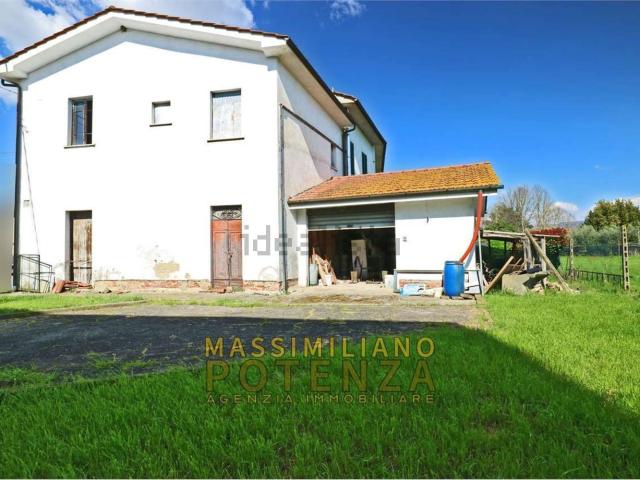 Villetta bifamiliare in vendita di 121 m² in Via Lima, 34
