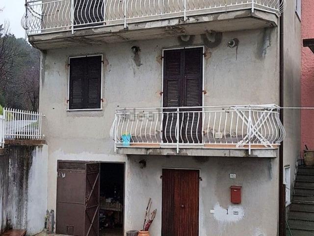Villetta bifamiliare in vendita di 122 m² in Via Carignano, 13