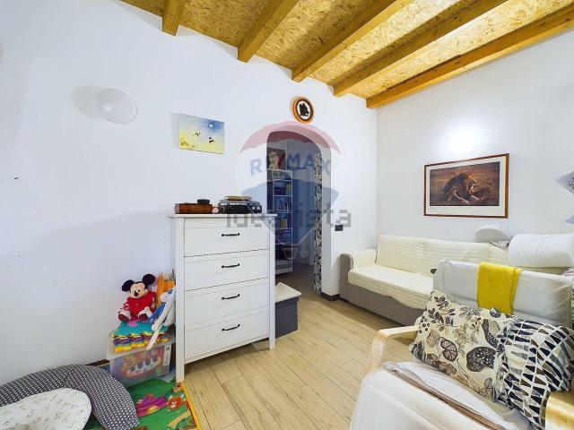 Villetta bifamiliare in vendita di 122 m² in Via Monte Stallone, 17