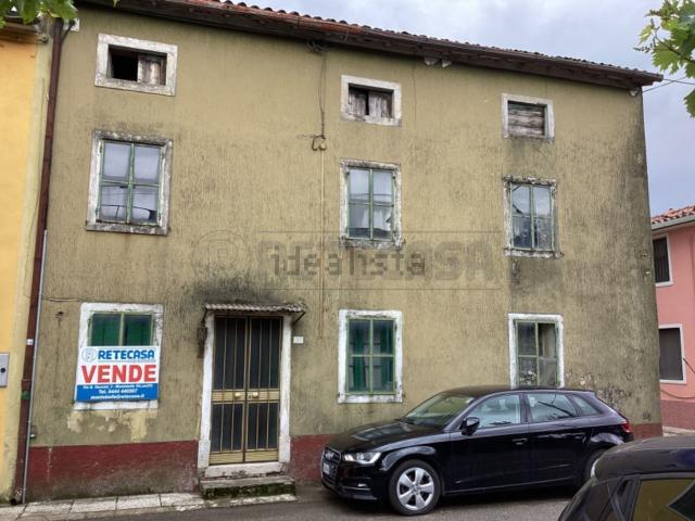 Villetta bifamiliare in vendita di 127 m² in Contrada Ronchi, 43