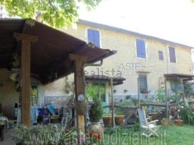 Villetta bifamiliare in vendita di 127 m² in Via del Prato, 8