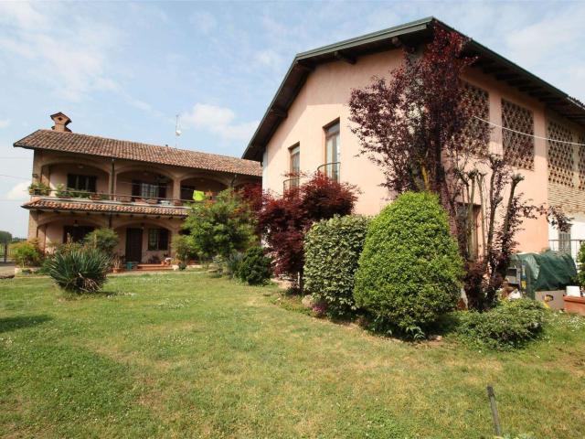 Villetta bifamiliare in vendita di 124 m² in Via Vaprio, 66