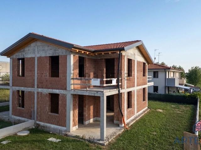 Villetta bifamiliare in vendita di 124 m² in Via Bittolo