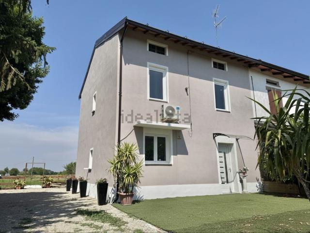 Villetta bifamiliare in vendita di 125 m² in Strada Rigosa, 1