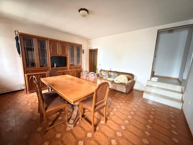 Villetta bifamiliare in vendita di 125 m² in Via Villa Garibaldi