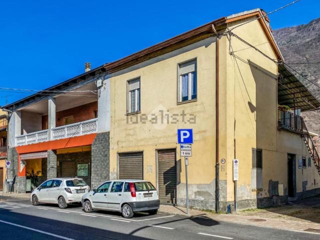 Villetta bifamiliare in vendita di 125 m² in Via A. Abegg, 34