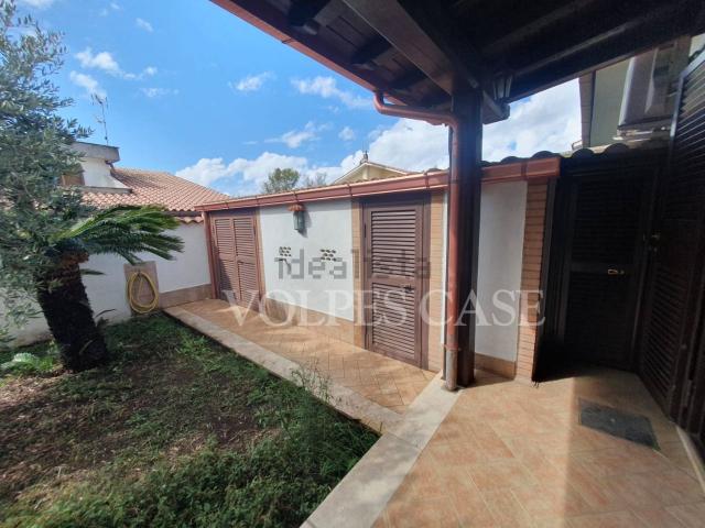 Villetta bifamiliare in vendita di 125 m² in Via Brenta