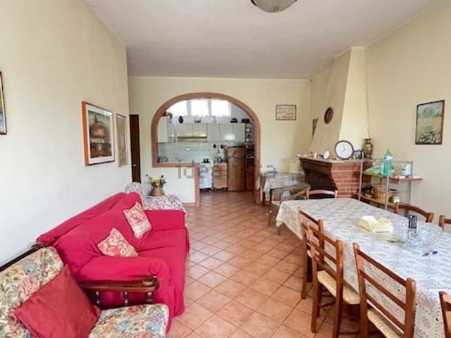 Villetta bifamiliare in vendita di 125 m² in Via Colle dell&apos Oro