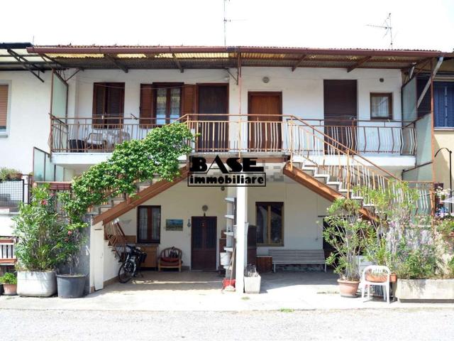 Villetta bifamiliare in vendita di 125 m² in Via Scalabrini, 71
