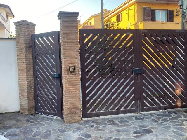 Villetta bifamiliare in vendita di 128 m² in Via Vittorio Marandola, 63
