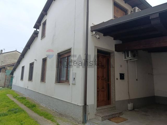 Villetta bifamiliare in vendita di 128 m² in Via XX Settembre, 83