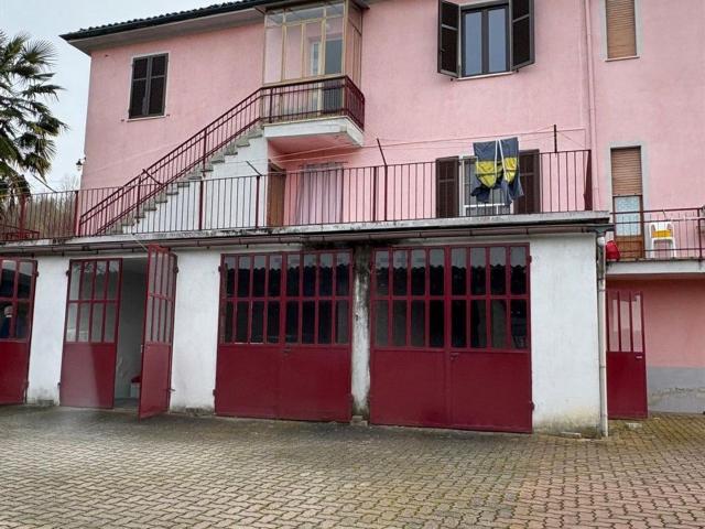 Villetta bifamiliare in vendita di 128 m² in Via Marconi, 11