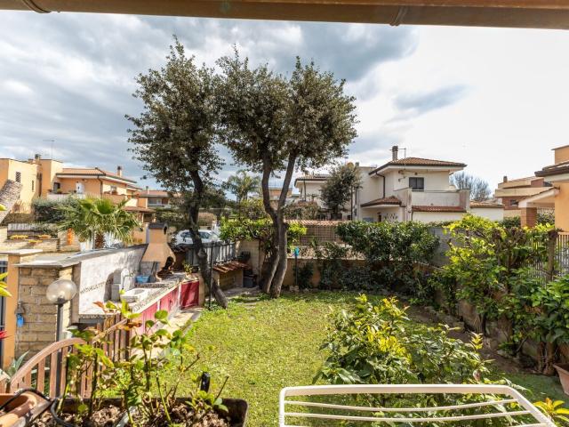 Villetta bifamiliare in vendita di 129 m² in Viale Viareggio
