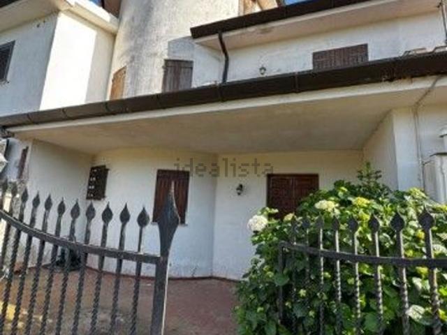 Villetta bifamiliare in vendita di 133 m² in Via Giuseppe Verdi, 147