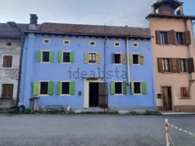 Villetta bifamiliare in vendita di 133 m² in Via I Maggio, 39