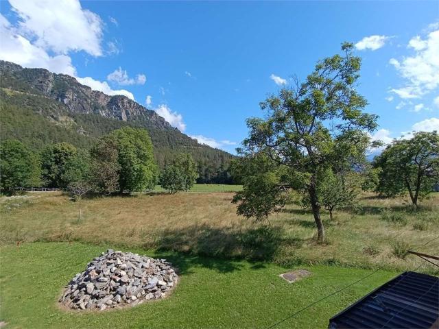 Villetta bifamiliare in vendita di 130 m² in Frazione Eresaz