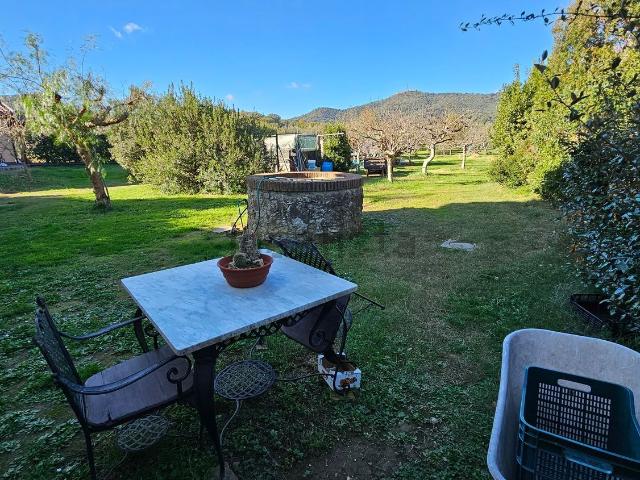 Villetta bifamiliare in vendita di 130 m² in Strada Provinciale Macchiascandona